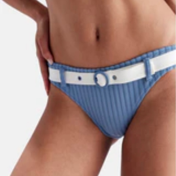 Solid & Striped Rachel Bikini Set - Picture 5 of 5